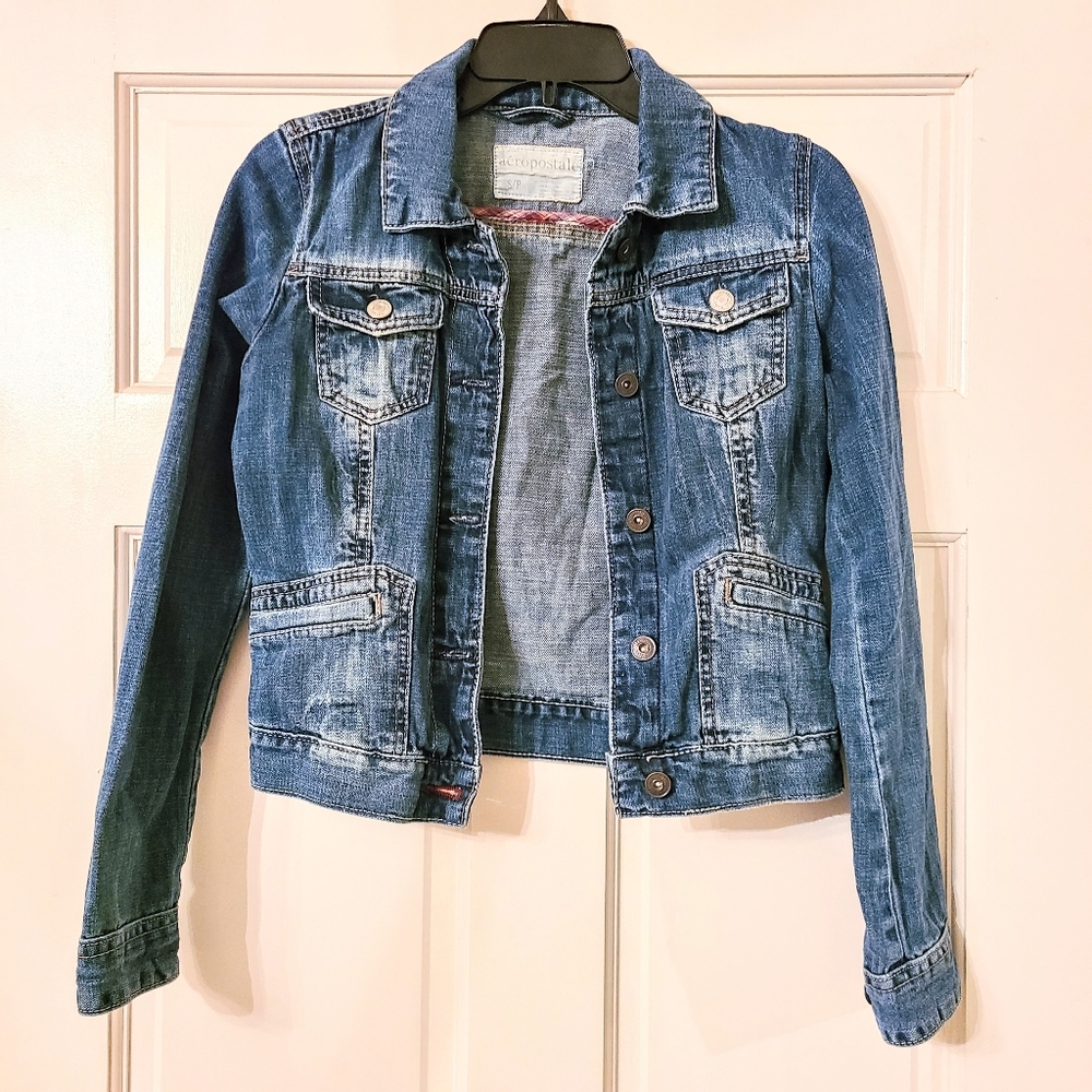 Aeropostale Vintage-Style Roughed Up Cropped Med. Blue Wash Denim Jacket